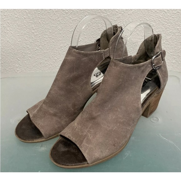 Carlos Santana Della Ankle Booties Women's 8M Heel Tan Zip Buckle Suede Look - Picture 3 of 8